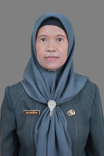 DEWI KOMARIYAH S.Pd. SD